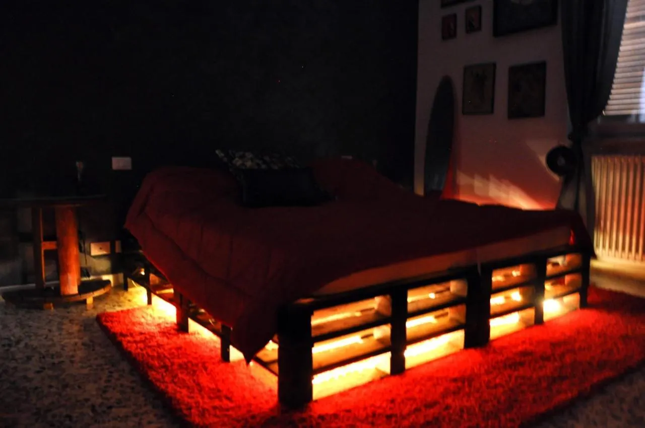 B&B Il Vinile Carrara Bed & Breakfast